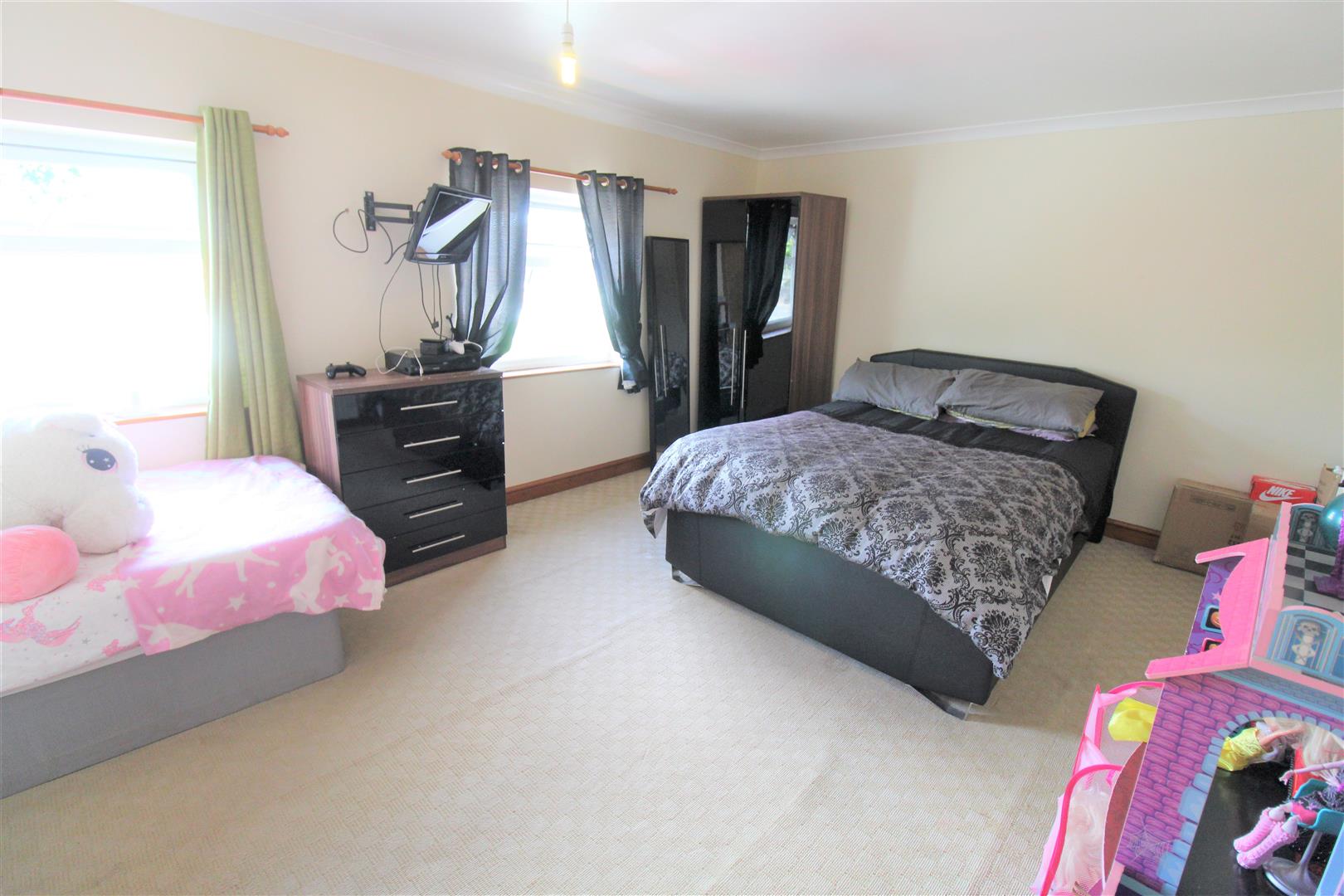 Haslemere Avenue, Milton, Stoke-On-Trent